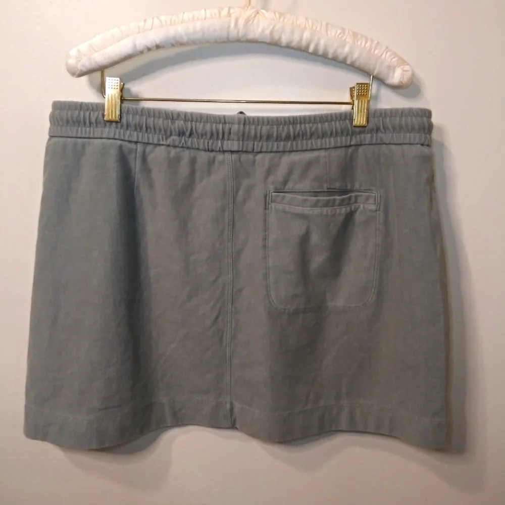 Athleta Light Olive Twill Farallon Skirt - Picture 3 of 7